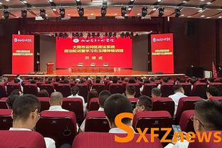 福克斯成队史助攻王！迈克-布朗：他才26岁 还会打破很多纪录的